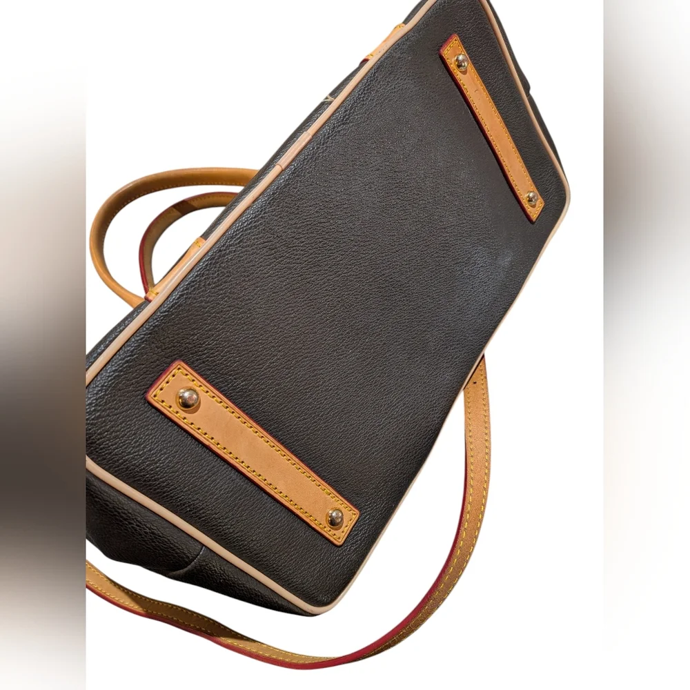 Dooney & Bourke Dark Brown Satchel Bag Pocketbook Great Condition